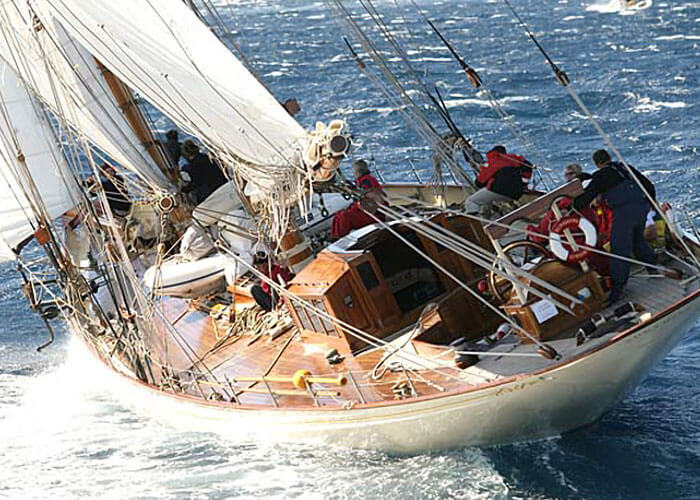 sunshine classic sailing yacht