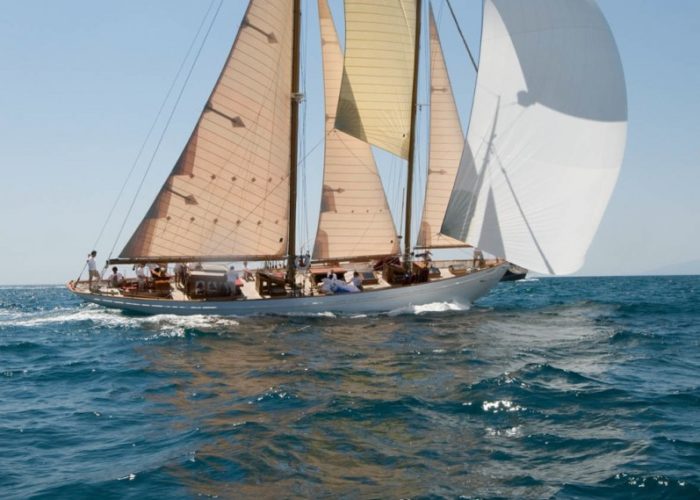 sailing-yacht Orianda spiniker