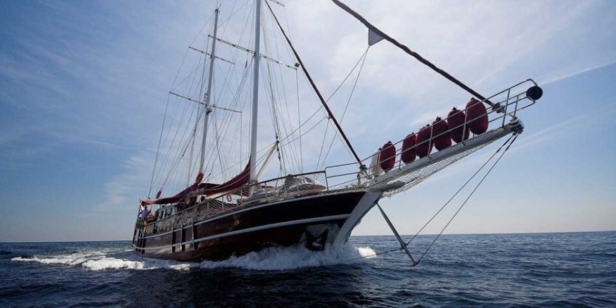 Classic Sailing Yacht Nostra Vita