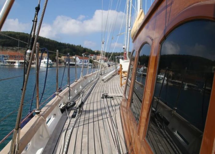 Classic Sailing Yacht Windweaver of Pennington Deck