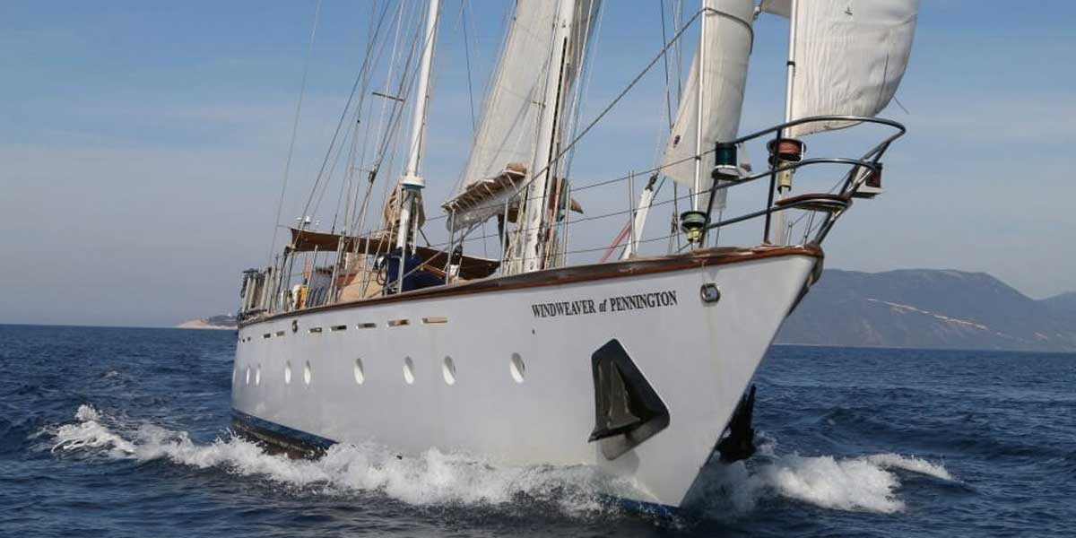 Classic Sailing Yacht Windweaver of Pennington