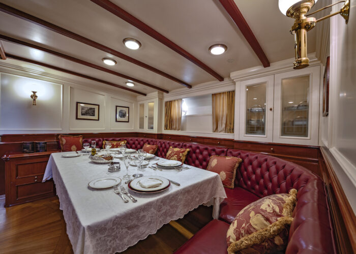 Yacht invader interior dining