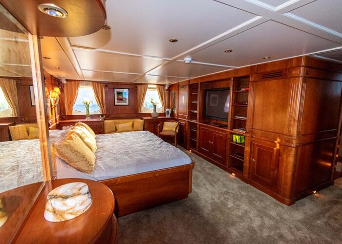 classic motor yacht chantal interior master bedroom wardrobe.jpg