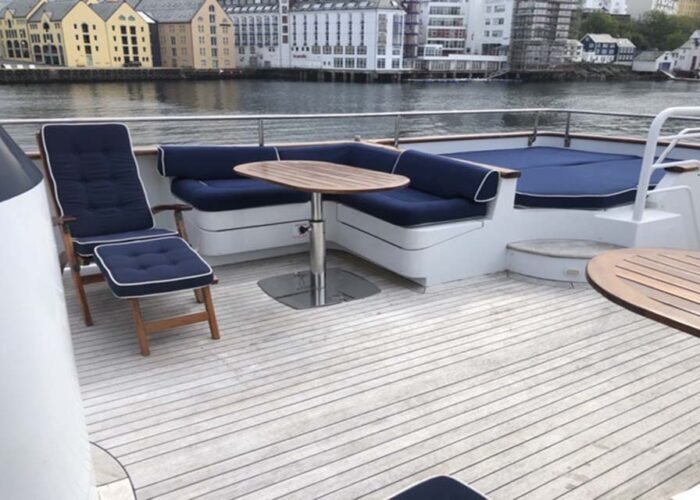 classic-motor-yacht-chantal-sundeck-seating-area.jpg