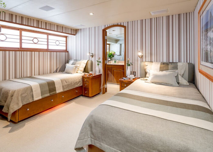classic motor yacht daydream interior twin cabin.jpg