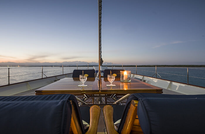 classic sailing yacht alexofloflondon alresco dining evening.jpg