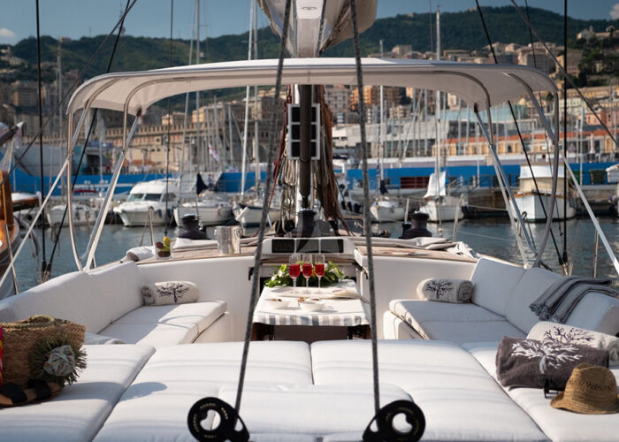 classic sailing yacht whisper deck2.jpg